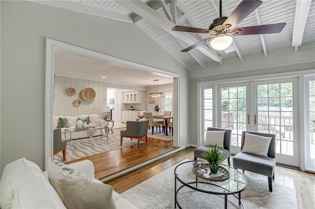 3173 Parkridge Crescent