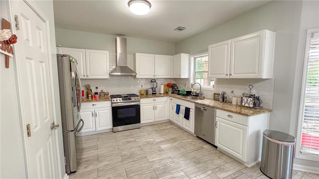 2144 Beacon Crest Drive Dr, Buford, Georgia image 6
