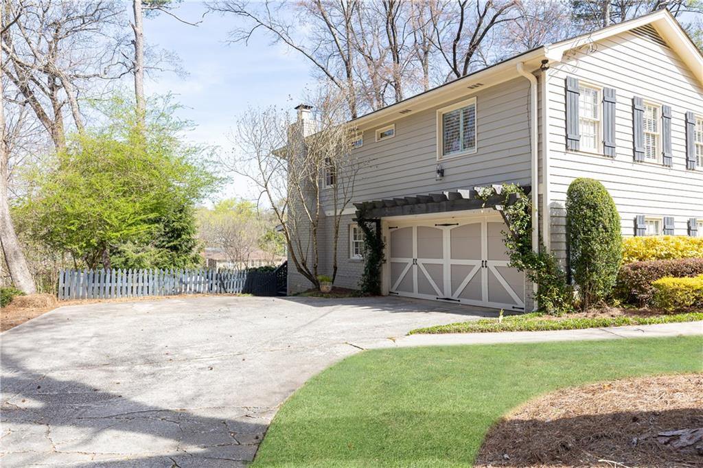 3605 Wood Valley Court, Brookhaven, Georgia image 3