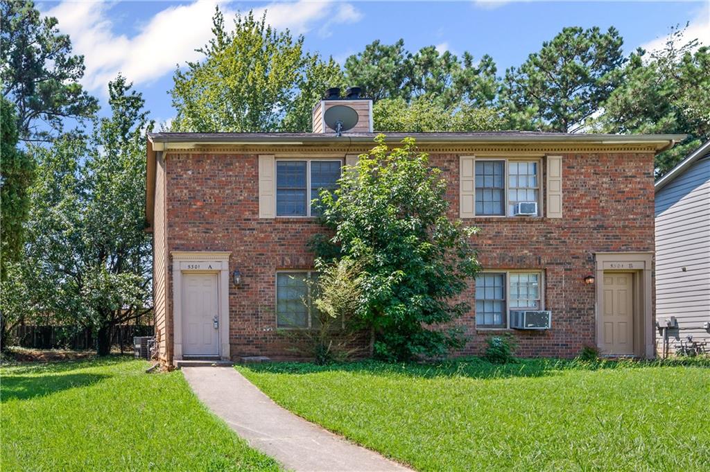 Are you looking for a great town home style unit in Stone Mountain? Come check this one out! 2 bedroom 2.5 Bath rooms spacious unit. Each bedroom features it own bathroom. Close to shopping, downtown Atlanta, and Marta bus stops.**Property is not section 8 approved. We are looking for an applicant with 600+ credit score, 3x rent for income, and no recent evictions or bankruptcies.**
