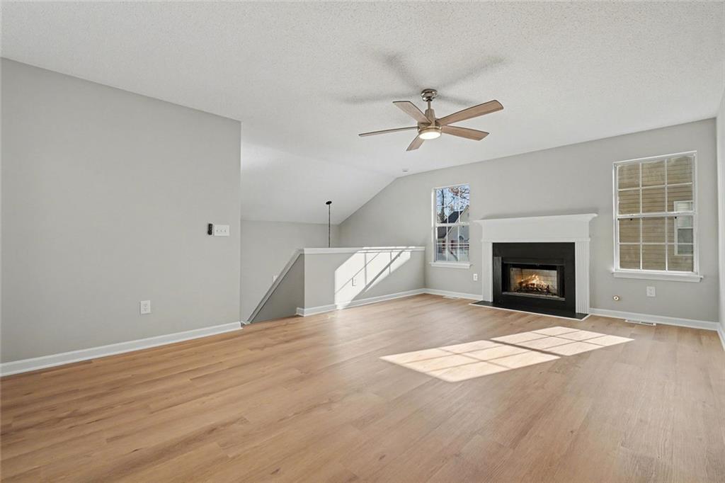 2816 Crest Ridge Way SW