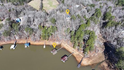 A home in Toccoa