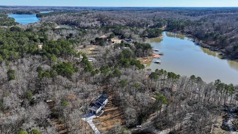 A home in Toccoa