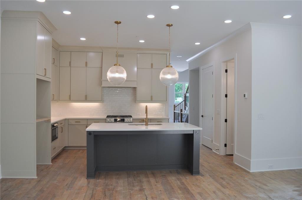 The Carlyle - Residential