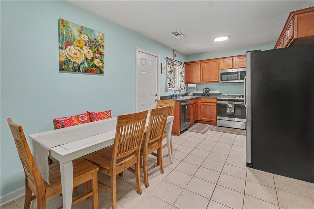 1764 Hollyhock Terrace