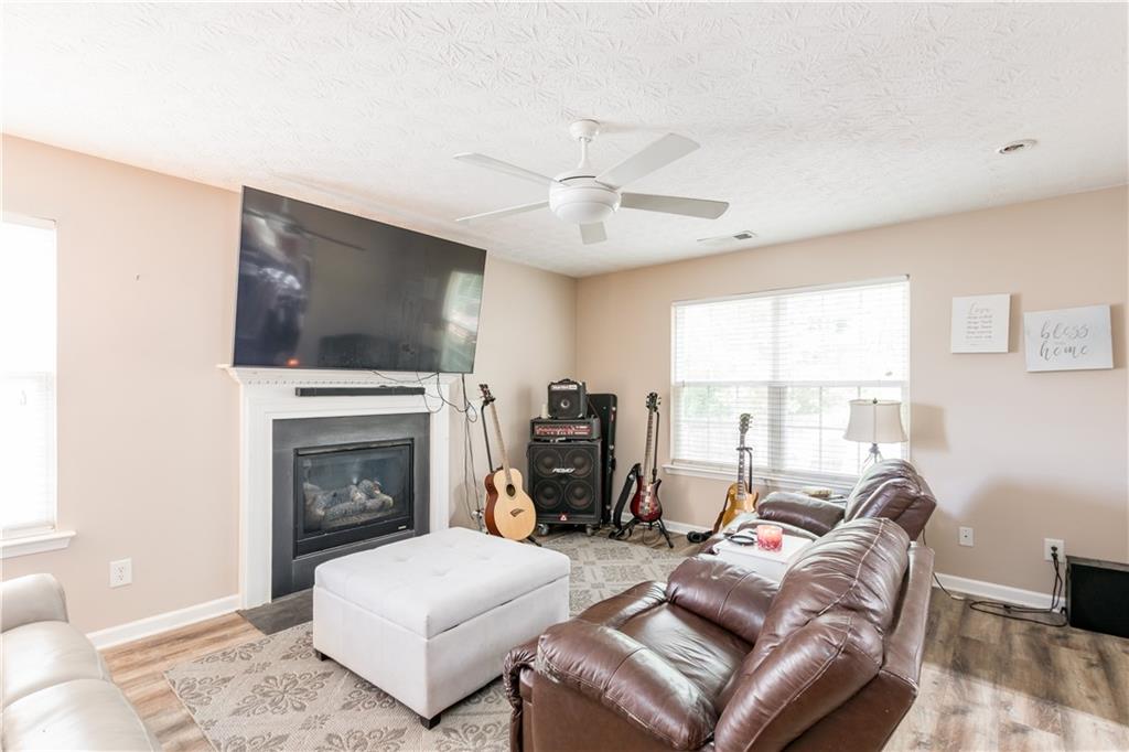 314 Meadows Lane