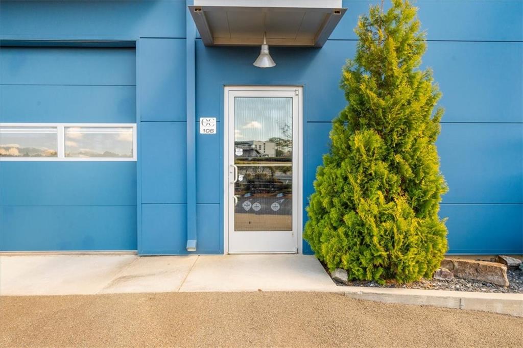 702 Joe Lane Cox Road 106