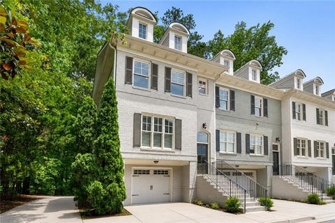 Townhouse For Sale - 402 Wade Creek Road<br/> Alpharetta, GA 30009