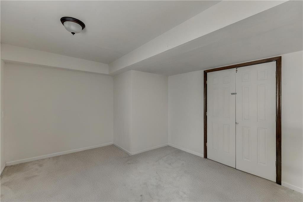 Summit Chase - Residential