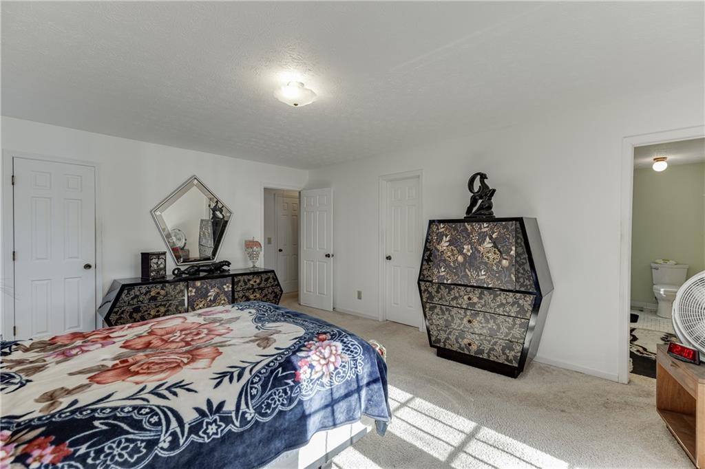 Summit Chase - Residential