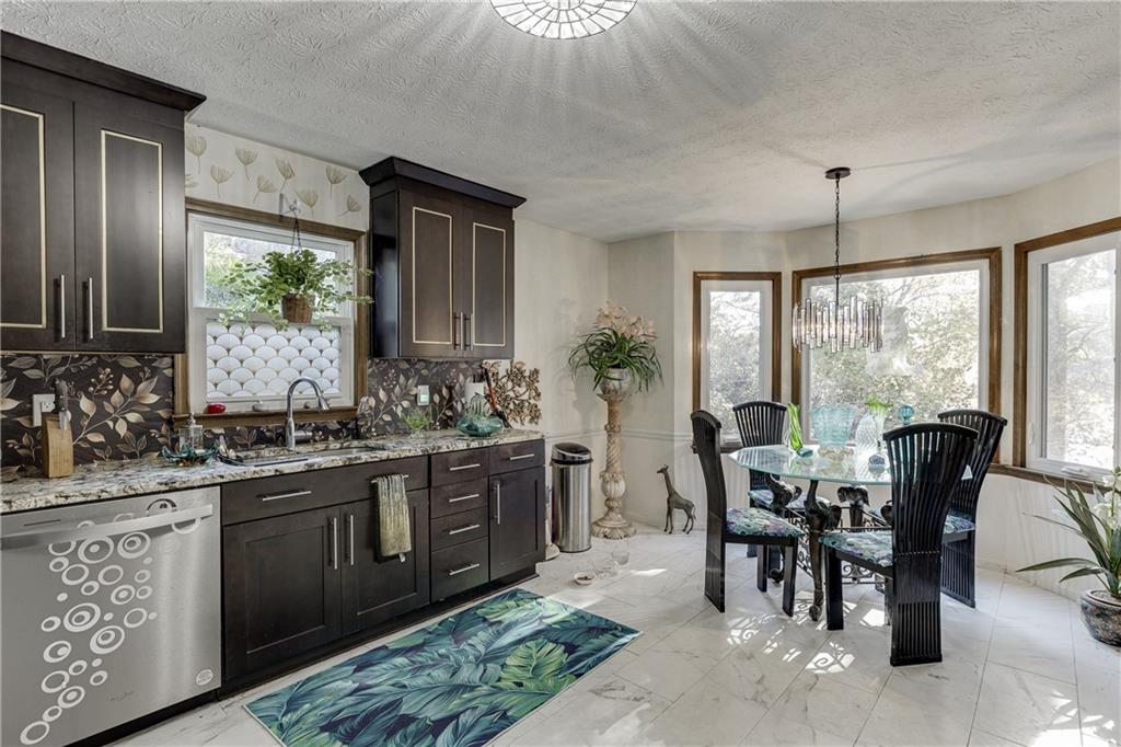 Summit Chase - Residential