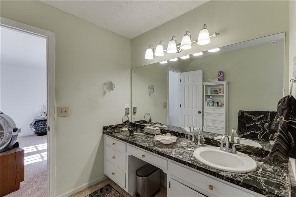 Summit Chase - Residential