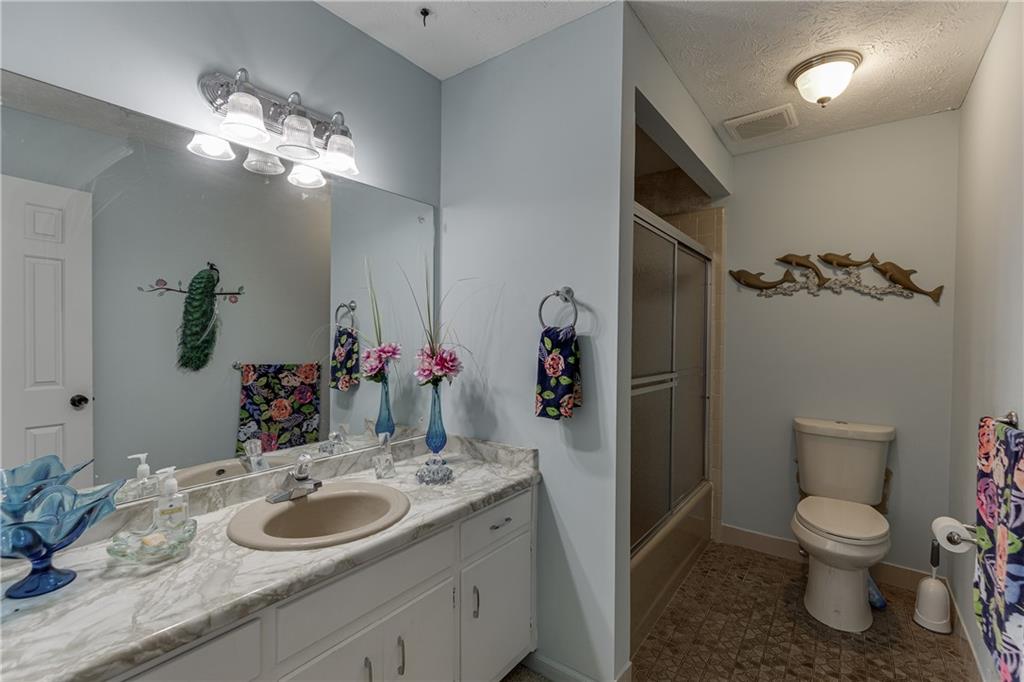 Summit Chase - Residential