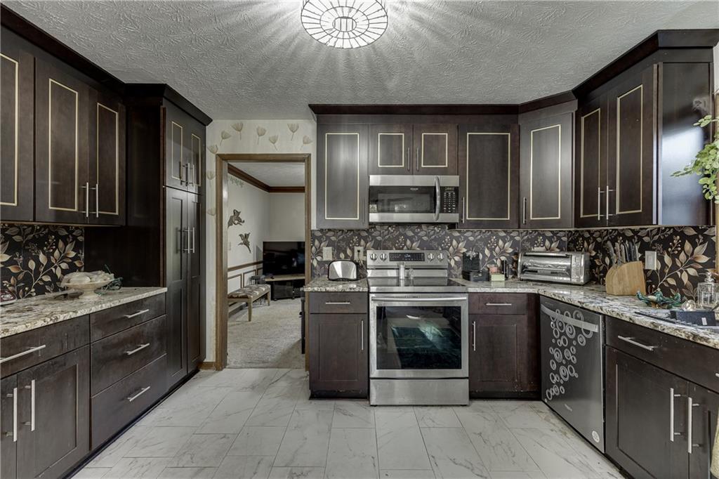 Summit Chase - Residential