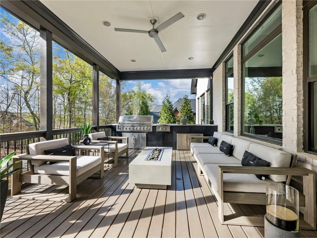 2343 Northern Oak Drive