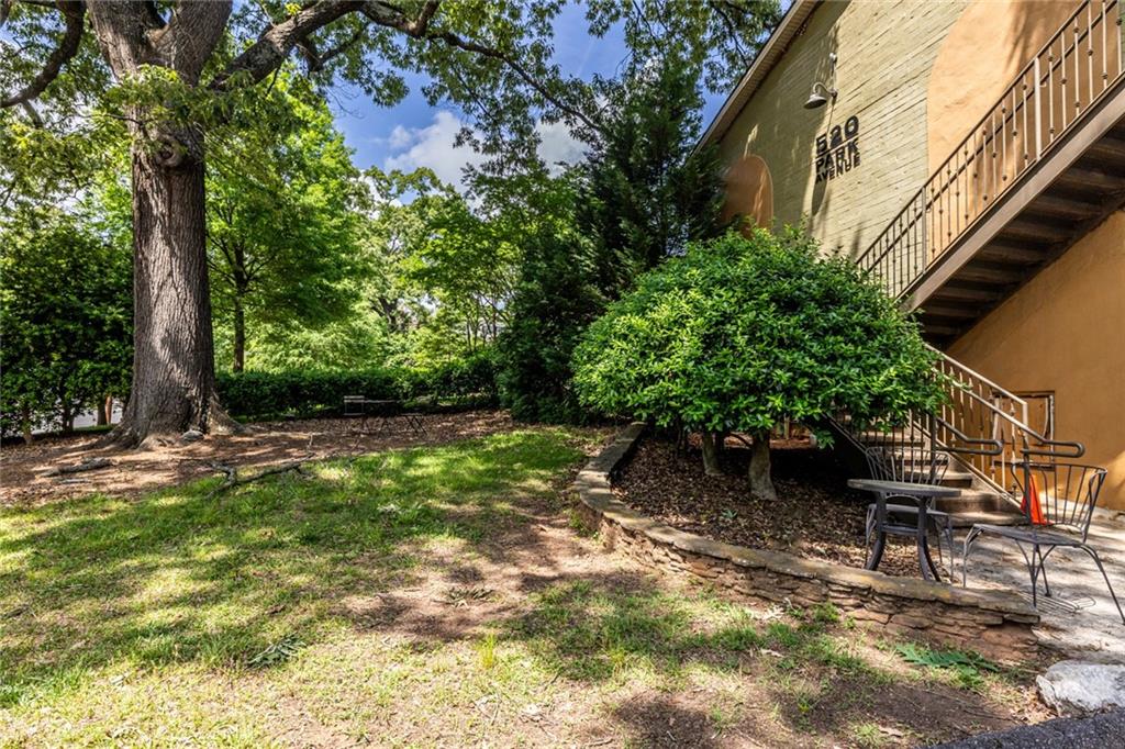 520 Park Avenue SE 9