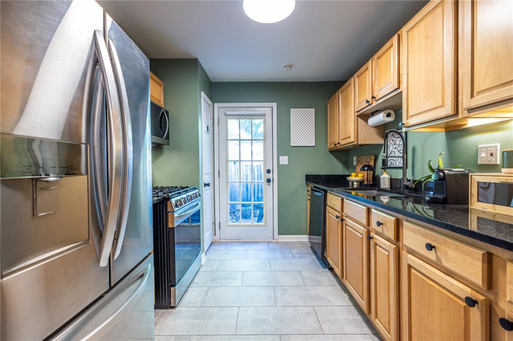 520 Park Avenue SE 9