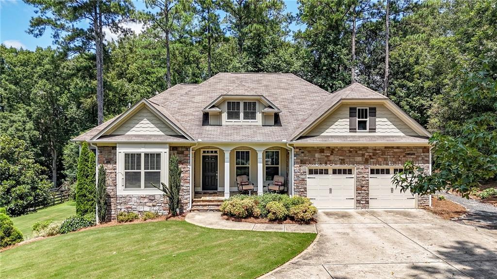 OH WOW!!! COME SEE THIS RARE, OVER ONE ACRE LOT AND STUNNING HOME IN EAST COBB! GORGEOUS 4BR/4BA ON FULL BASEMENT! NO HOA! OPEN FLOOR PLAN WITH 13.5' CEILINGS IN GREAT ROOM WITH A BRIGHT MODERN KITCHEN WITH GRANITE COUNTER TOPS AND STAINLESS APPLIANCES OVERLOOKING THE BREAKFAST ROOM AND GREAT ROOM. YOU'LL SEE THAT THE PRIMARY BEDROOM IS ON THE MAIN AS WELL AS TWO OTHER LARGE BEDROOMS WITH JACK AND JILL BATH. YOU'LL ALSO FIND A FLEX SPACE THAT COULD BE YOUR OFFICE OR IT COULD BE THAT ADDITIONAL 5TH BEDROOM YOU MAY NEED, A FULL BATH IS JUST OUT SIDE ITS DOOR. TAKE A WALK UPSTAIRS AND YOU WILL FIND AN AMAZING SPACE BOASTING A HUGE BEDROOM AND ITS PRIVATE BATH! THE UNFINISHED BASEMENT IS HUGE, IT'S A CANVAS WAITING FOR YOUR DREAMS. THE LARGE LOT IS PRIVATE, PRISTINE, AND PEACEFUL! NO HOA!! COME SEE THE LOVE THE SELLER HAS POURED INTO THIS HOME!