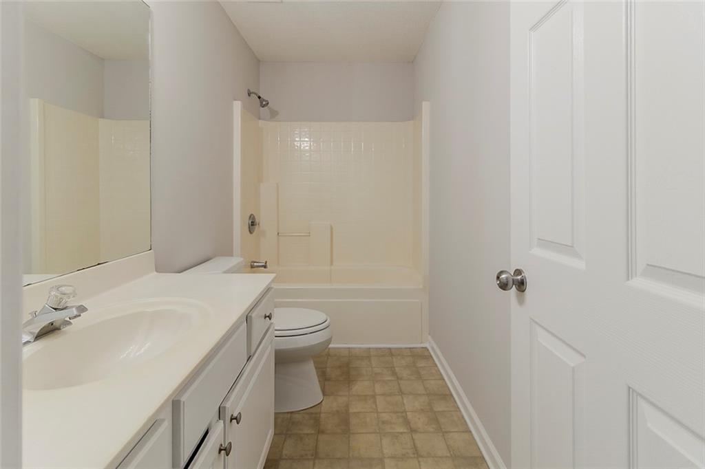 3717 Lockerbie Lane, Powder Springs, Georgia image 12
