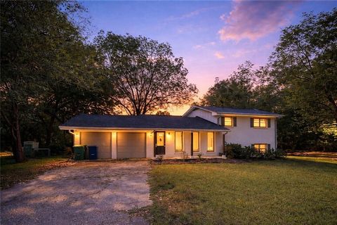 2761 Zane Grey Drive SE Atlanta GA 30316