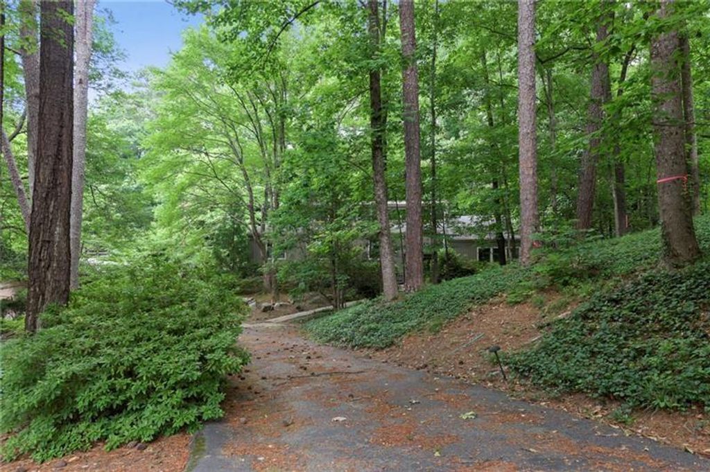 listing image 0