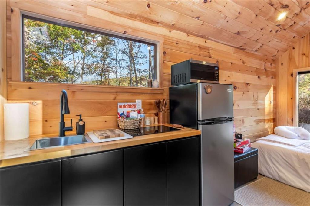 115 Raleigh Ridge Drive