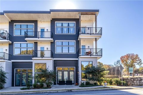 Photo of 812 W College Avenue, Decatur, GA 30030 (MLS # 7683615)