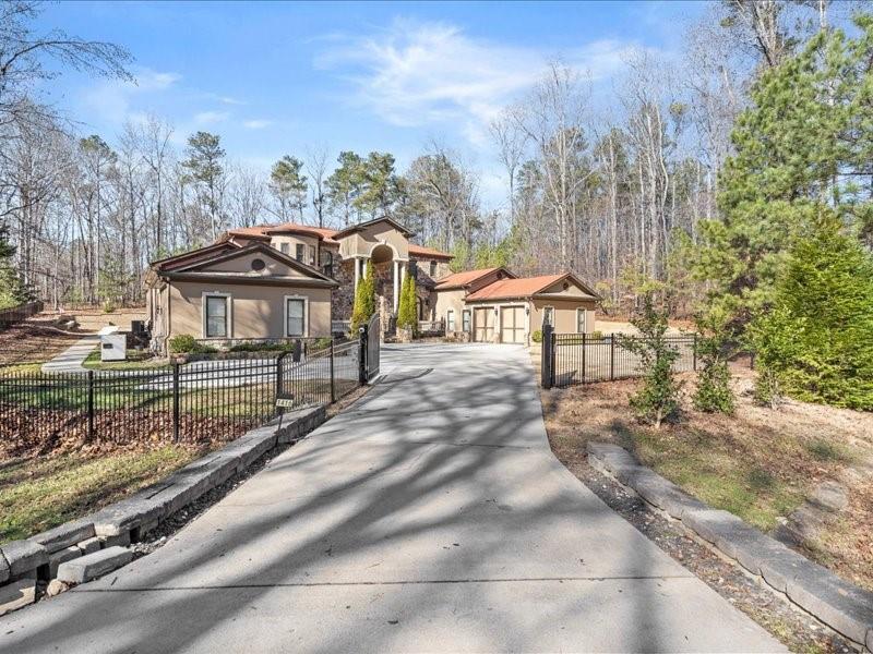 1416 Walcutts Way NW