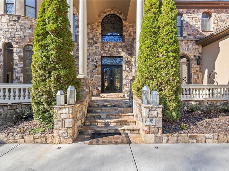 1416 Walcutts Way NW