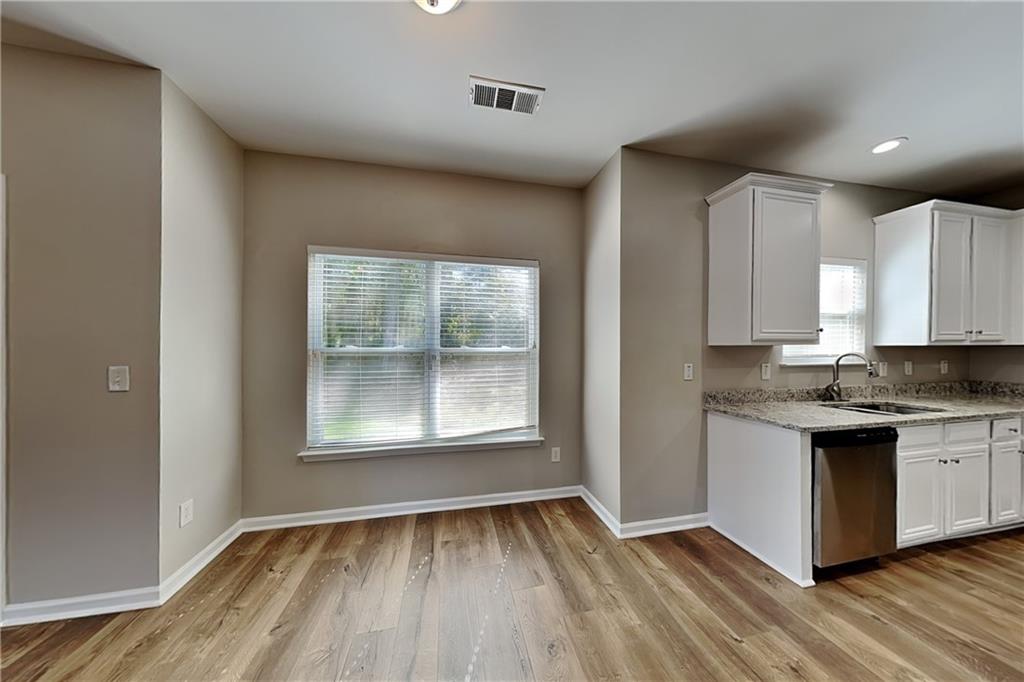 4590 Carver Court, Cumming, Georgia image 7