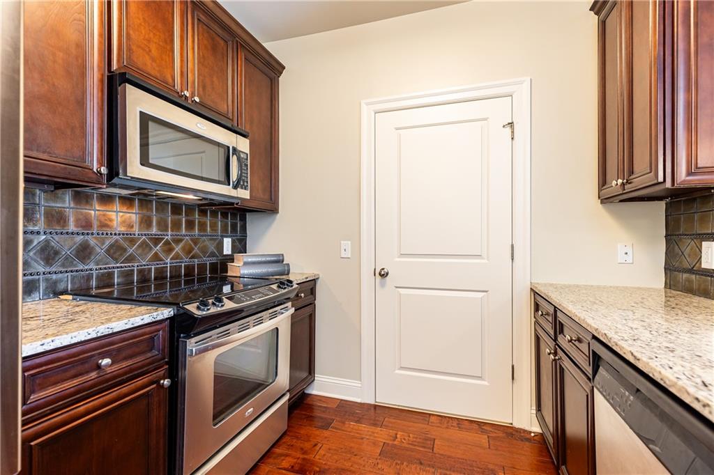 901 Abernathy Road NE 4170