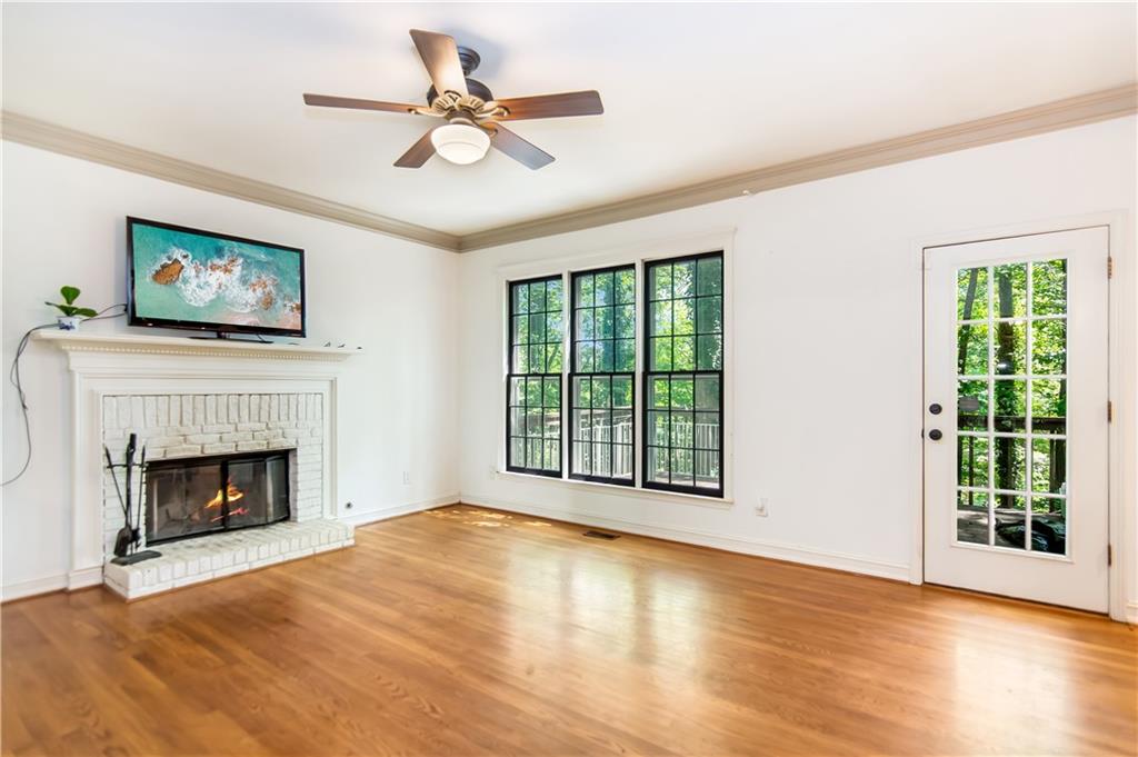 404 Summerchase Way, Woodstock, Georgia image 8