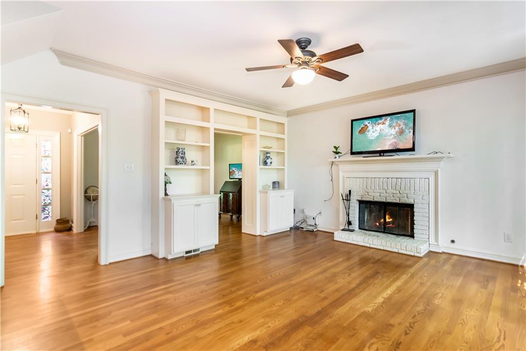 404 Summerchase Way, Woodstock, Georgia image 7