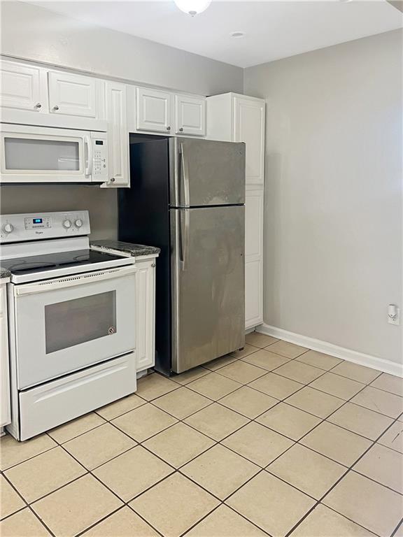6034 Regent Manor, Lithonia, Georgia image 5