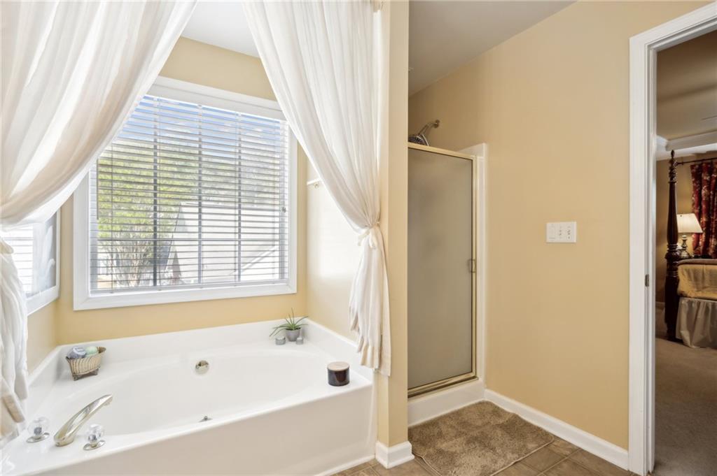 2523 Bancroft Way, Buford, Georgia image 22