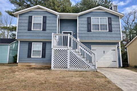 Homes For Sale - 4922 Windsor Downs Lane<br/> Dekalb County, Decatur, GA 30035