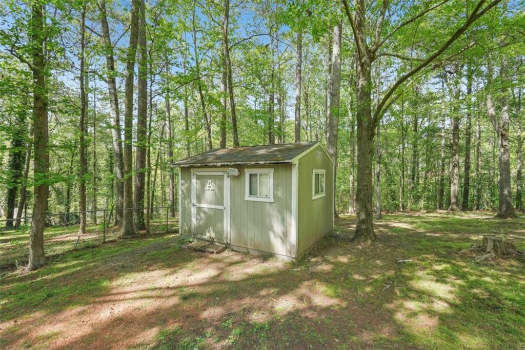 4315 Hickory Point Drive, Canton, Georgia image 16