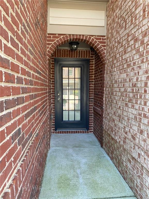 1664 OAKBROOK LAKE Drive
