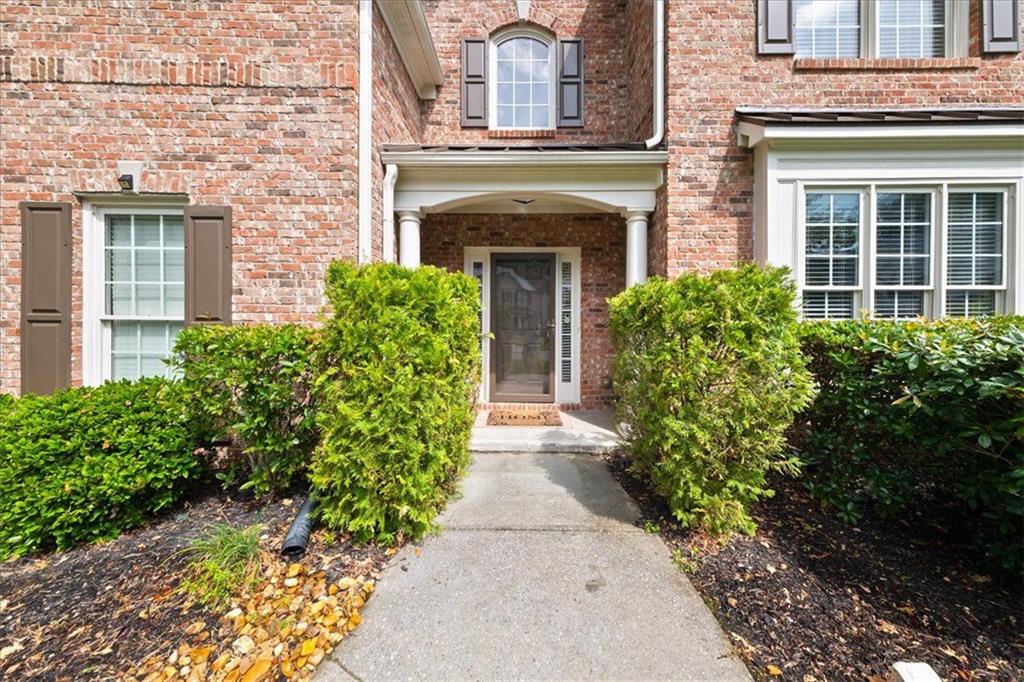 63 COOPERS GLEN Drive SW