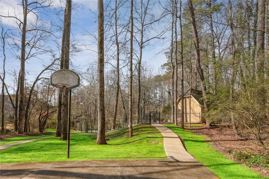 5120 Post Oak Tritt Road, Roswell, Georgia image 45