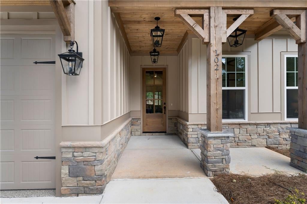 102 Fort Gibson Court