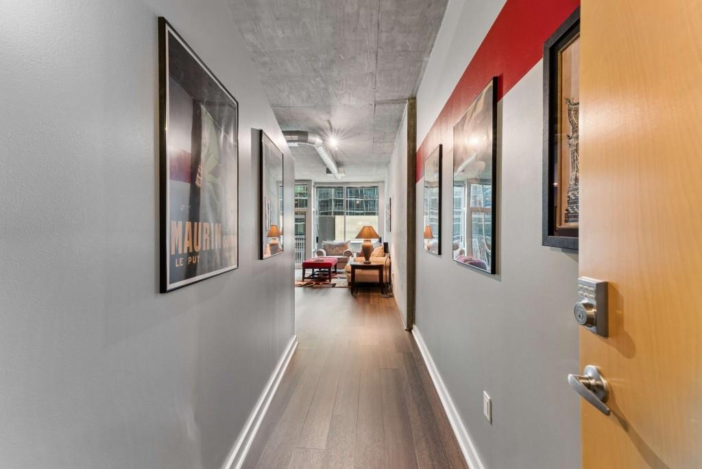 923 Peachtree Street NE 827