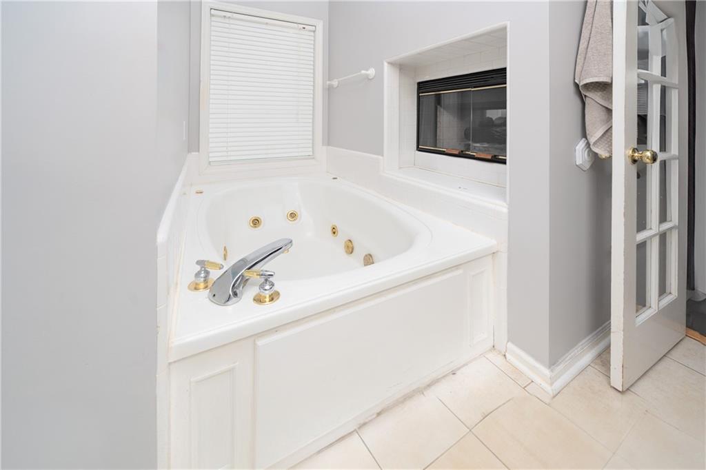 Hamptons Grant - Residential