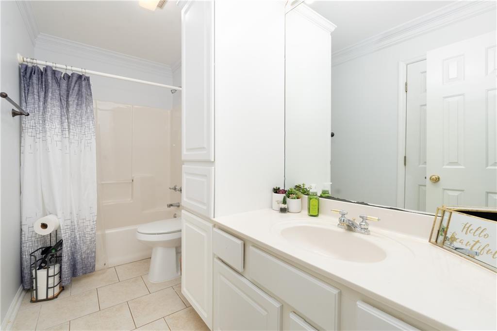 Hamptons Grant - Residential