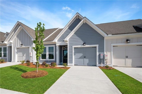 Townhouse For Sale - 22 Harmony Circle<br/> Cartersville, GA 30120
