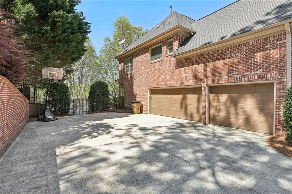 4215 Homestead Ridge Drive