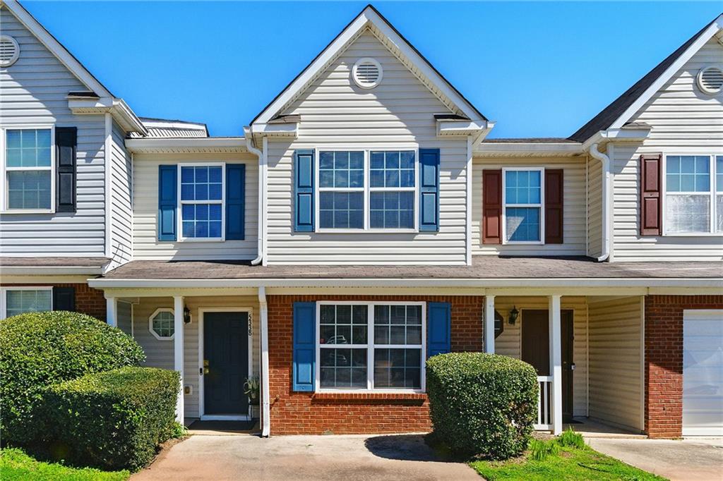 5338 Creekview Lane, Morrow, Georgia image 1