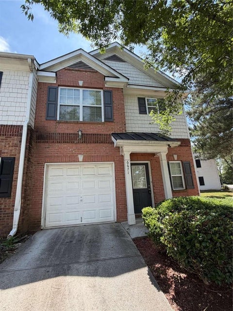 Townhouse For Rent - 6671 Evans Trace<br/> Lithonia, GA 30038