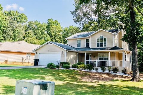 9636 SQUIRREL WOOD Run Douglasville GA 30135