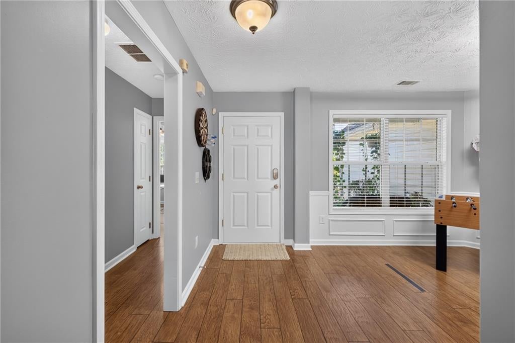 10 Lake Valley Drive